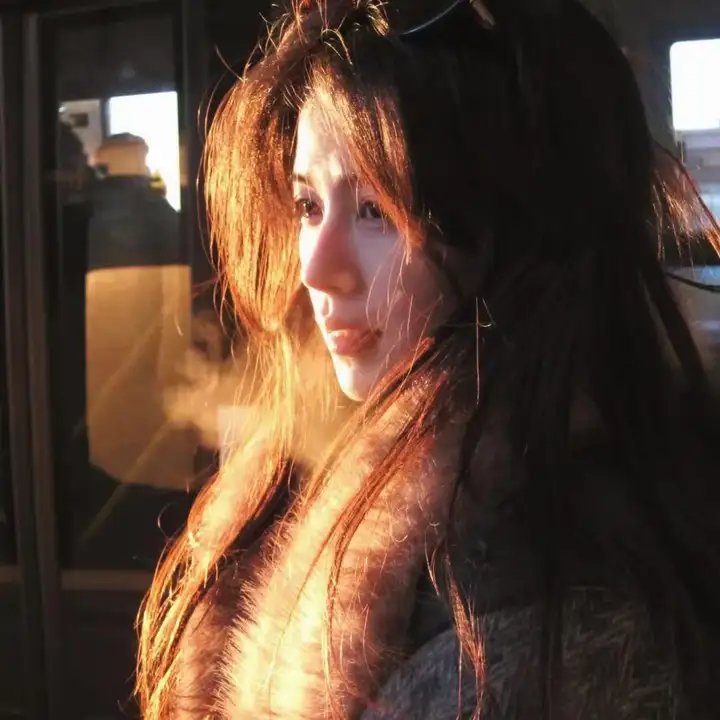 不要抬头海报